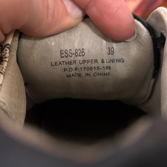 A Work of Art Sneaker - Picture 7 of 7